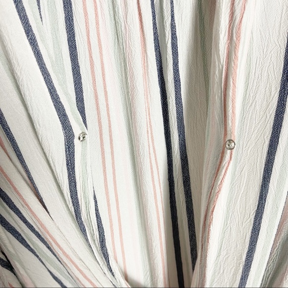 Women’s Liz Claiborne Wrap Around Blouse/Tank Top Size SM - Picture 4 of 6